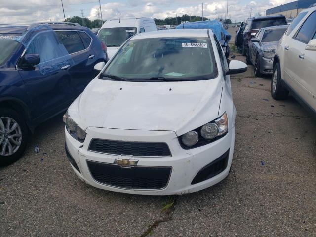1G1JA6SH9F4121837 - 2015 CHEVROLET SONIC LS WHITE photo 5