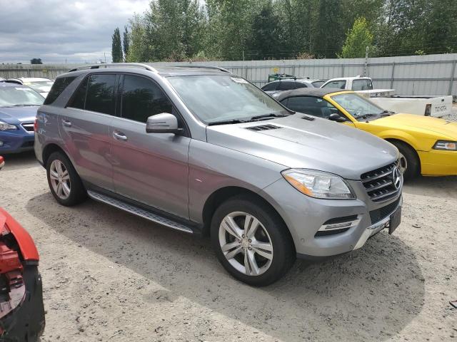 4JGDA5HB5CA027206 - 2012 MERCEDES-BENZ ML 350 4MATIC SILVER photo 4