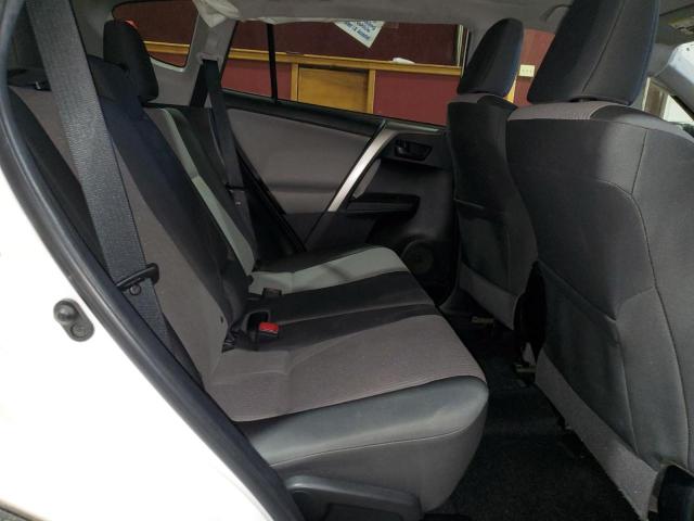 JTMBFREV5FD150994 - 2015 TOYOTA RAV4 LE WHITE photo 11