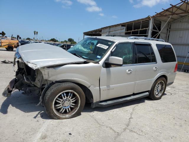 5LMFU28555LJ03908 - 2005 LINCOLN NAVIGATOR SILVER photo 1