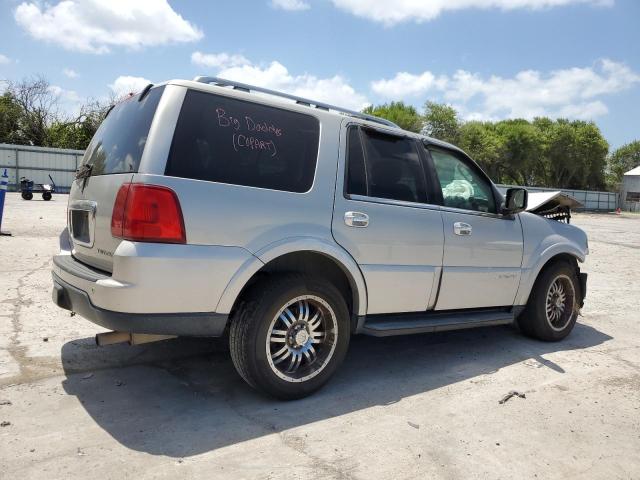 5LMFU28555LJ03908 - 2005 LINCOLN NAVIGATOR 银色 照片 3