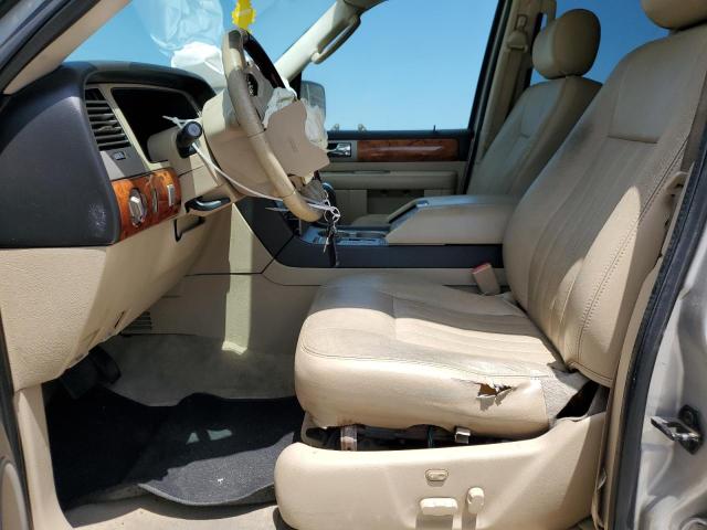 5LMFU28555LJ03908 - 2005 LINCOLN NAVIGATOR 银色 照片 7