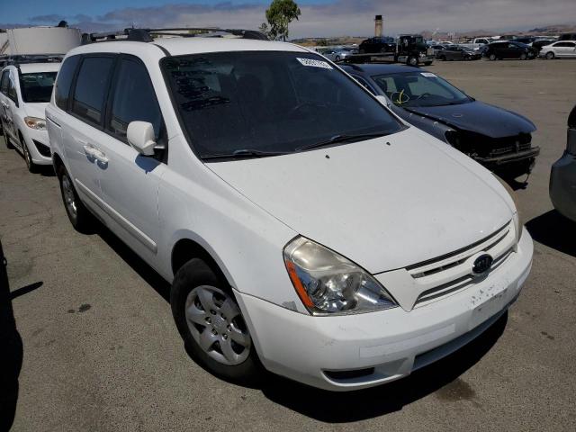 KNDMB133586267019 - 2008 KIA SEDONA WHITE photo 4