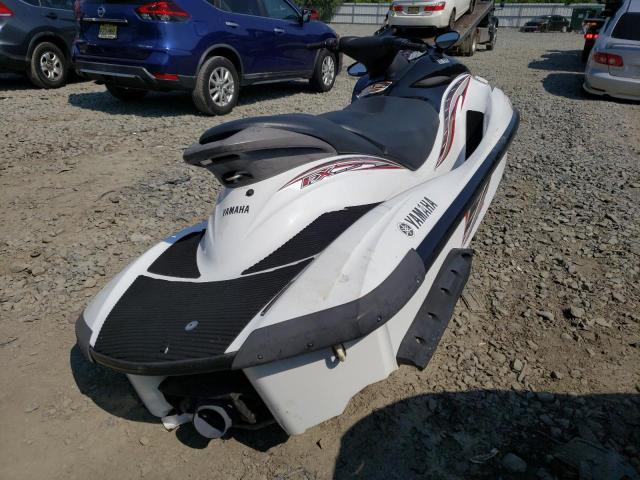 1USYAMA1465J405 - 2005 YAMH WAVERUNNER WHITE photo 4