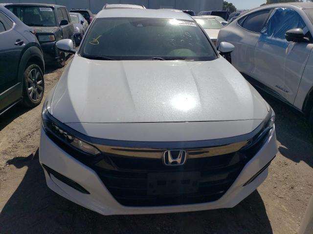 1HGCV1F34KA009207 - 2019 HONDA ACCORD SPORT WHITE photo 5