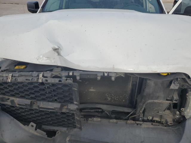 1C6RR6FG6JS296546 - 2018 RAM 1500 ST WHITE photo 11