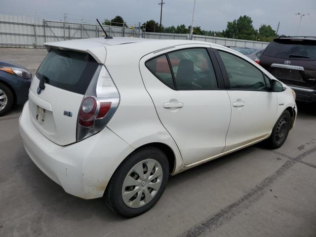 JTDKDTB34C1501204 - 2012 TOYOTA PRIUS C WHITE photo 3