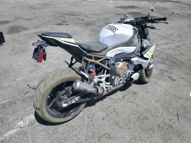 WB10E5305N6E36759 - 2022 BMW S 1000 R SILVER photo 4