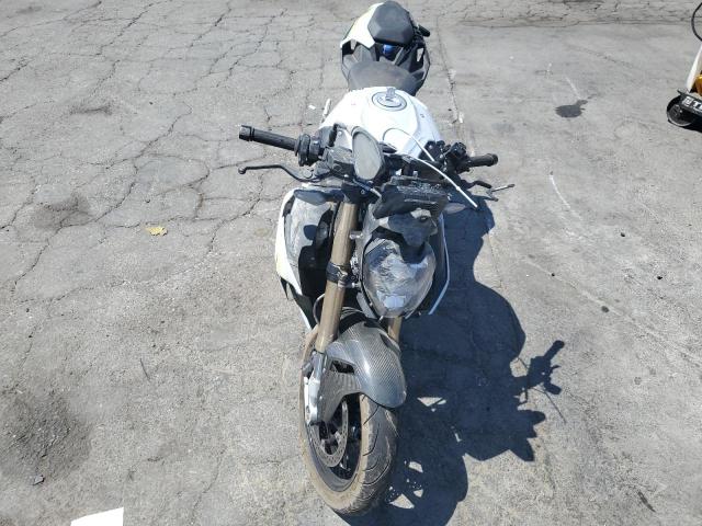 WB10E5305N6E36759 - 2022 BMW S 1000 R SILVER photo 5