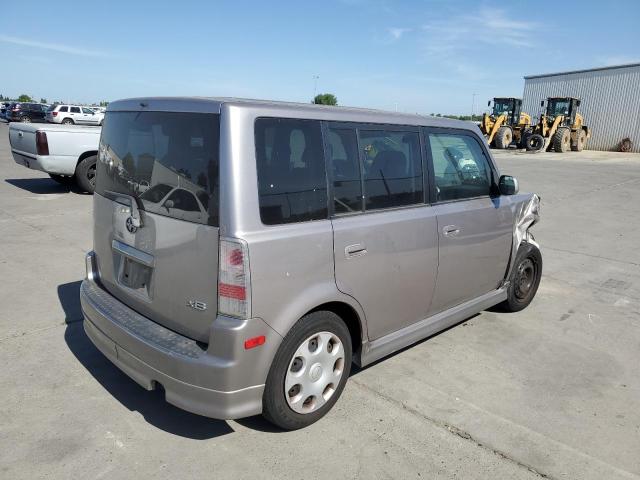 JTLKT324X64042196 - 2006 TOYOTA SCION XB SILVER photo 3