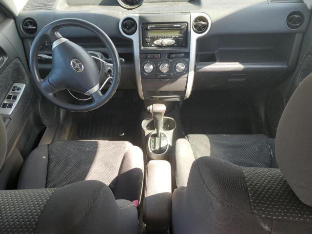 JTLKT324X64042196 - 2006 TOYOTA SCION XB SILVER photo 8
