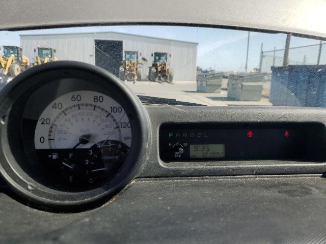 JTLKT324X64042196 - 2006 TOYOTA SCION XB SILVER photo 9