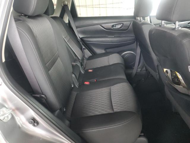 KNMAT2MT5JP574629 - 2018 NISSAN ROGUE S Szary zdjęcie 11