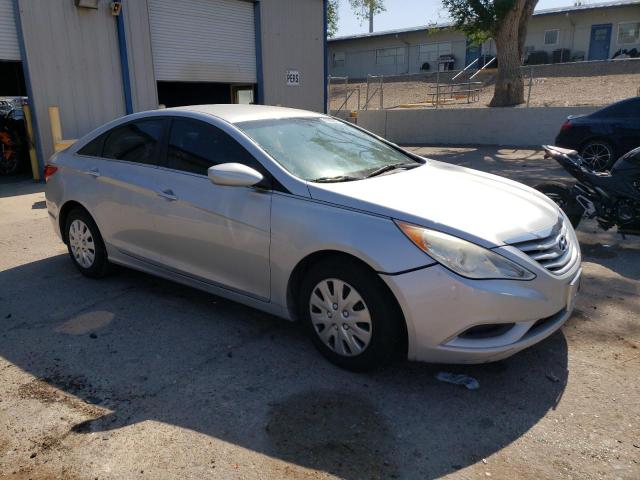 5NPEB4AC0DH507179 - 2013 HYUNDAI SONATA GLS SILVER photo 4