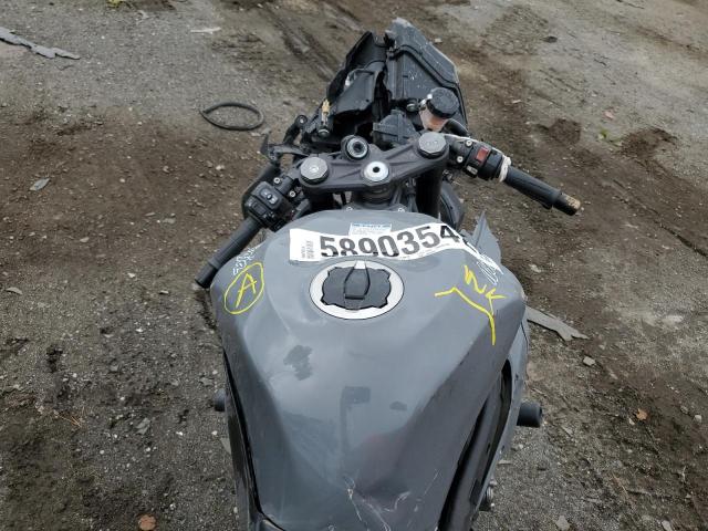 JKBZXJH19KA000944 - 2019 KAWASAKI ZX636 K GRAY photo 5