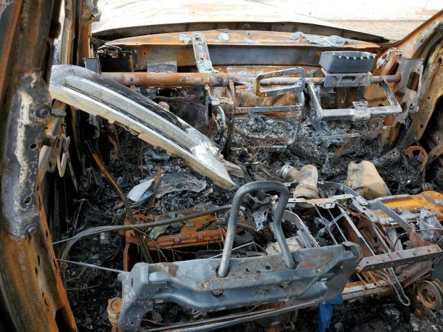 3C6UR5DL9HG652235 - 2017 RAM 2500 SLT თეთრი ფოტო 8