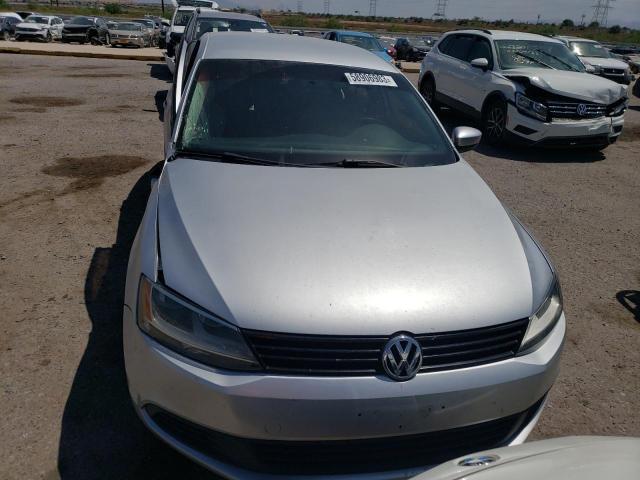 3VW2K7AJ5EM224501 - 2014 VOLKSWAGEN JETTA BASE 银色 照片 5