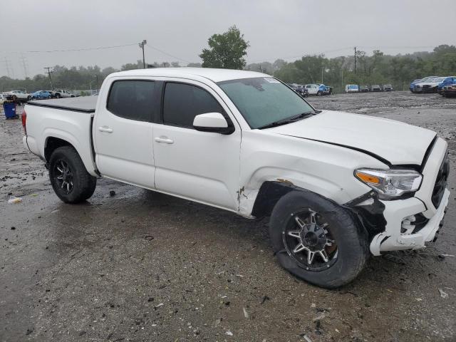 3TMCZ5AN4JM165042 - 2018 TOYOTA TACOMA DOUBLE CAB Белый фото 4