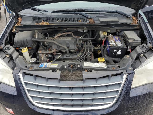 2A4RR4DE8AR226458 - 2010 CHRYSLER TOWN AND C LX BLUE photo 12