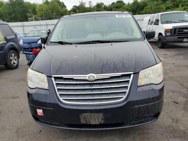 2A4RR4DE8AR226458 - 2010 CHRYSLER TOWN AND C LX BLUE photo 5