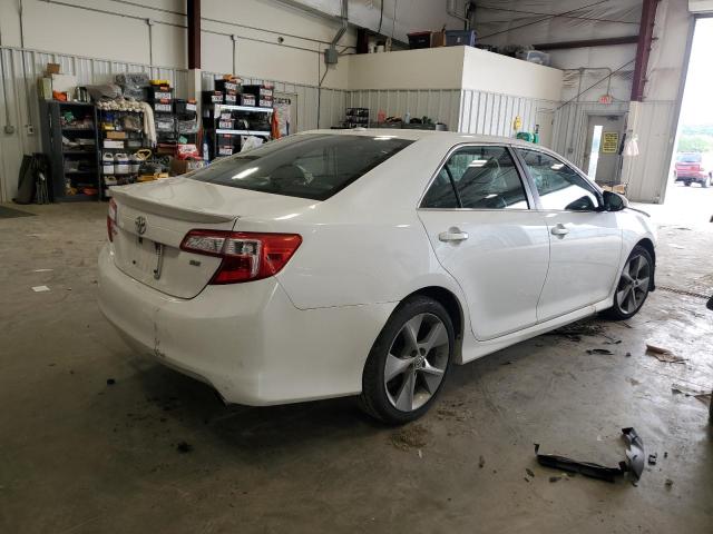 4T1BF1FK9CU627097 - 2012 TOYOTA CAMRY BASE WHITE photo 3