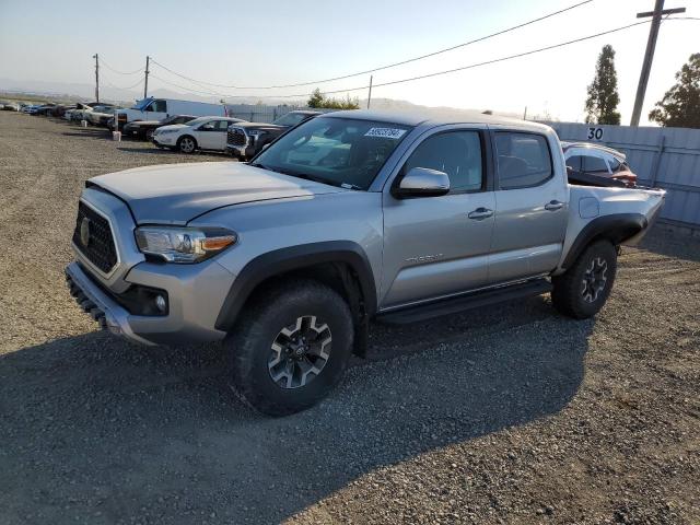 3TMCZ5AN2JM124604 - 2018 TOYOTA TACOMA DOUBLE CAB SILVER photo 1