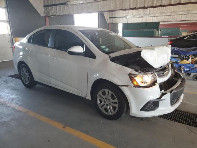 1G1JB5SH8H4175625 - 2017 CHEVROLET SONIC LS WHITE photo 4