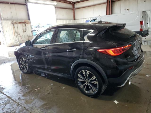 SJKCH5CR6HA033651 - 2017 INFINITI QX30 BASE BLACK photo 2