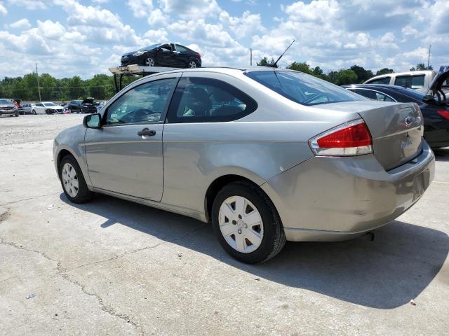 1FAHP32N68W202252 - 2008 FORD FOCUS S/SE SILVER photo 2