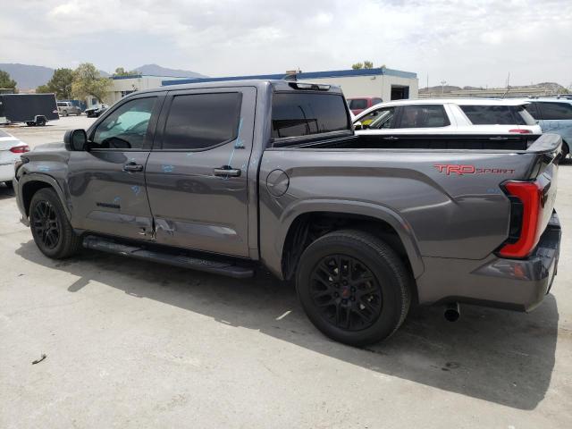 5TFLA5AB4NX010066 - 2022 TOYOTA TUNDRA CREWMAX SR GRAY photo 2