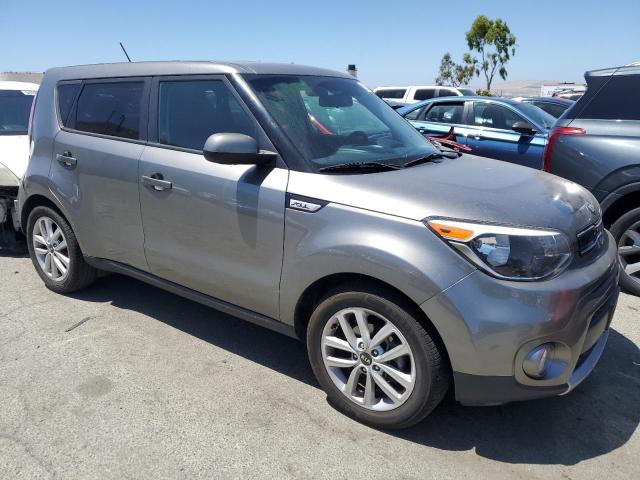 KNDJP3A5XH7461429 - 2017 KIA SOUL + GRAY photo 4