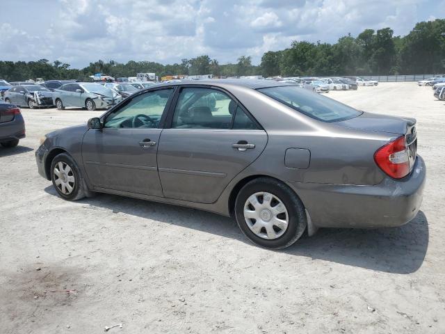 4T1BE32K73U685374 - 2003 TOYOTA CAMRY LE GRAY photo 2