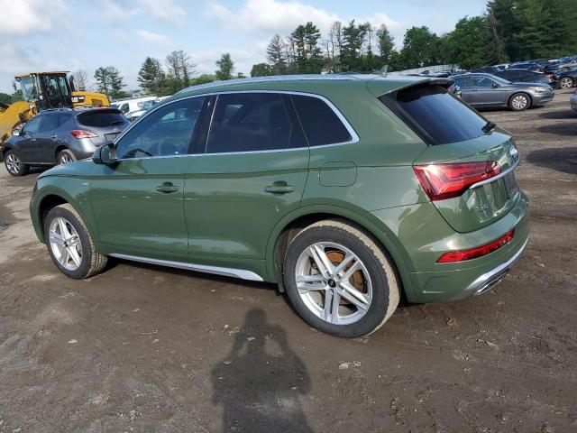 WA1E2BFY8M2111778 - 2021 AUDI Q5 PREMIUM PLUS GREEN photo 2