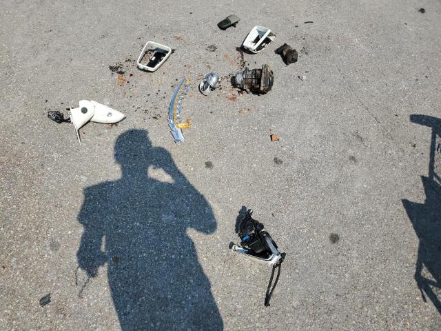 WDDNG9EB6DA536893 - 2013 MERCEDES-BENZ S 550 4MATIC WHITE photo 12