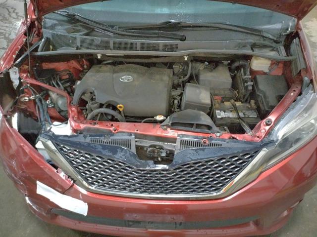 5TDXZ3DC8HS875457 - 2017 TOYOTA SIENNA SE RED photo 12