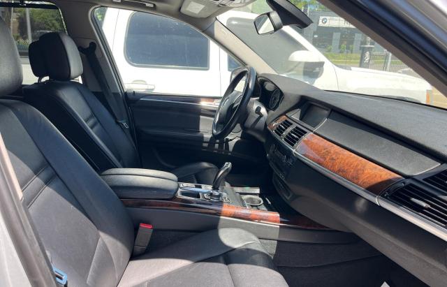 5UXZV4C53CL760738 - 2012 BMW X5 XDRIVE35I SILVER photo 5