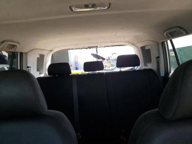 JTLKE50E981008482 - 2008 TOYOTA SCION XB SILVER photo 10