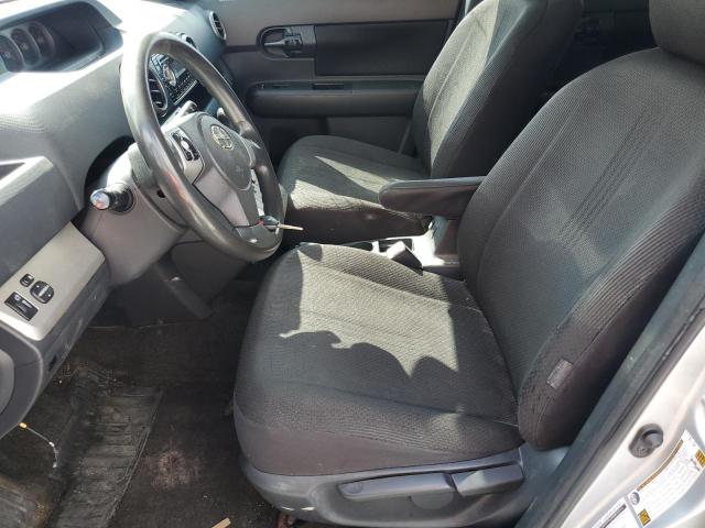 JTLKE50E981008482 - 2008 TOYOTA SCION XB SILVER photo 7
