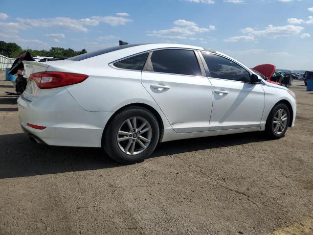 5NPE24AF1GH316966 - 2016 HYUNDAI SONATA SE WHITE photo 3