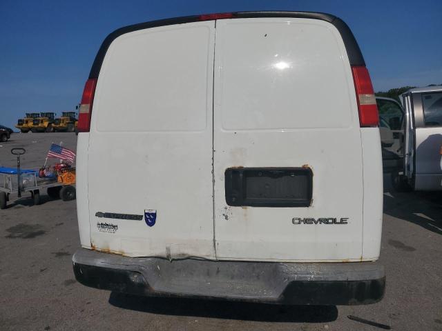 1GCGG25V261156635 - 2006 CHEVROLET EXPRESS G2 WHITE photo 6