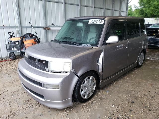 JTLKT334964116772 - 2006 TOYOTA SCION XB SILVER photo 1