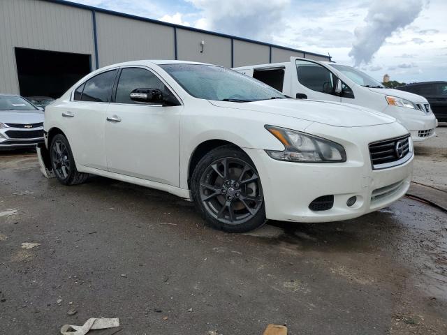 1N4AA5AP8EC481833 - 2014 NISSAN MAXIMA S WHITE photo 4