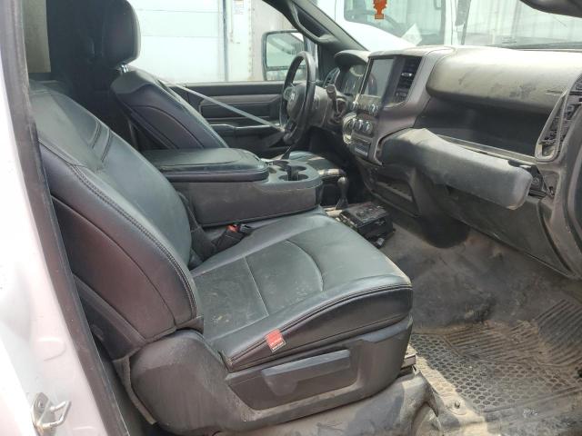 3C7WRNCL9PG578822 - 2023 RAM 5500 白色 照片 5