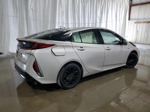 JTDKARFP8J3079366 - 2018 TOYOTA PRIUS PRIM კრემისფერი ფოტო 3