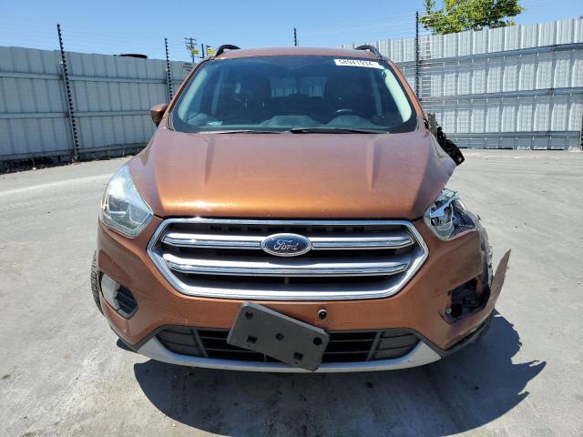 1FMCU0GD7HUA61906 - 2017 FORD ESCAPE SE ORANGE photo 5