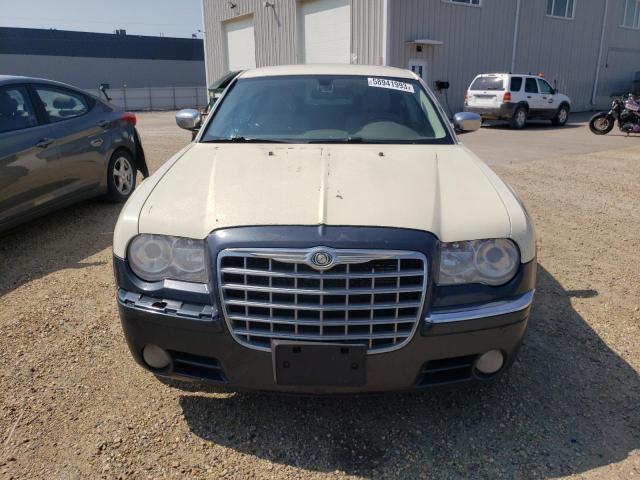 2C3CK3CV3AH116441 - 2010 CHRYSLER 300 LIMITED CREAM photo 5