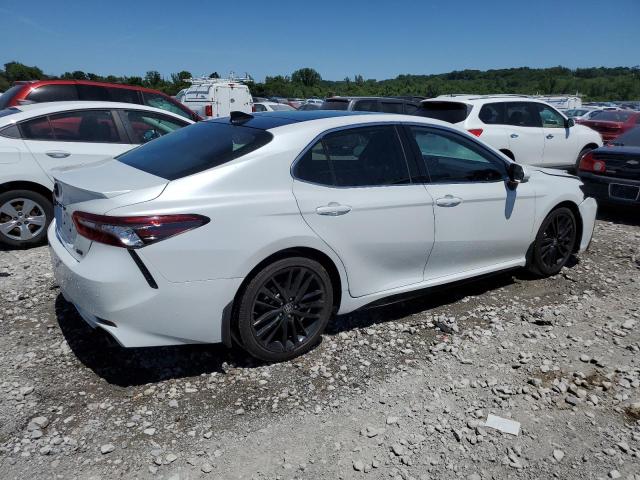 4T1K61AK2MU406501 - 2021 TOYOTA CAMRY XSE WHITE photo 3