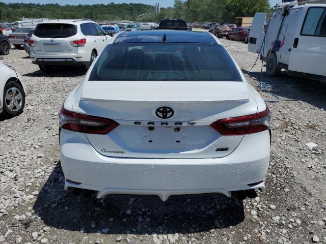 4T1K61AK2MU406501 - 2021 TOYOTA CAMRY XSE WHITE photo 6