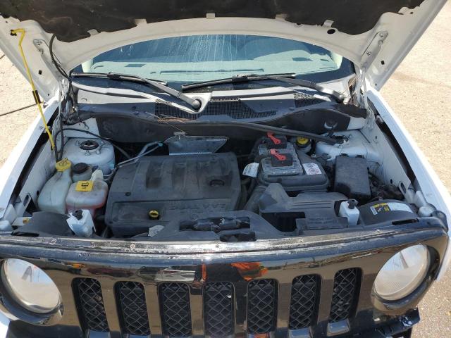 1C4NJRBBXGD681082 - 2016 JEEP PATRIOT SPORT WHITE photo 12
