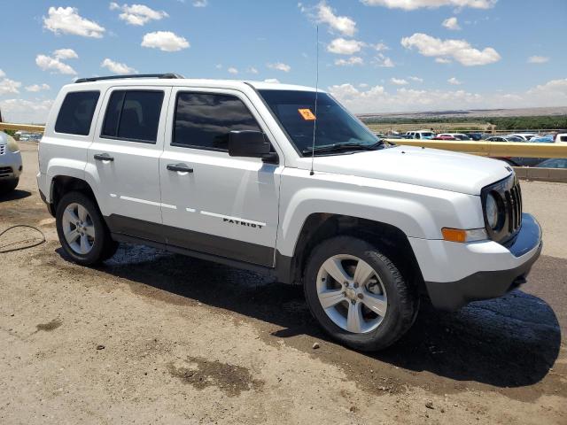 1C4NJRBBXGD681082 - 2016 JEEP PATRIOT SPORT WHITE photo 4